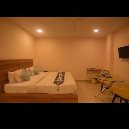 Poddar Inn กูวาฮาติ ภายนอก รูปภาพ
